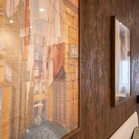 Art-inspired - Ensuite Double With Ac And Workspace In *